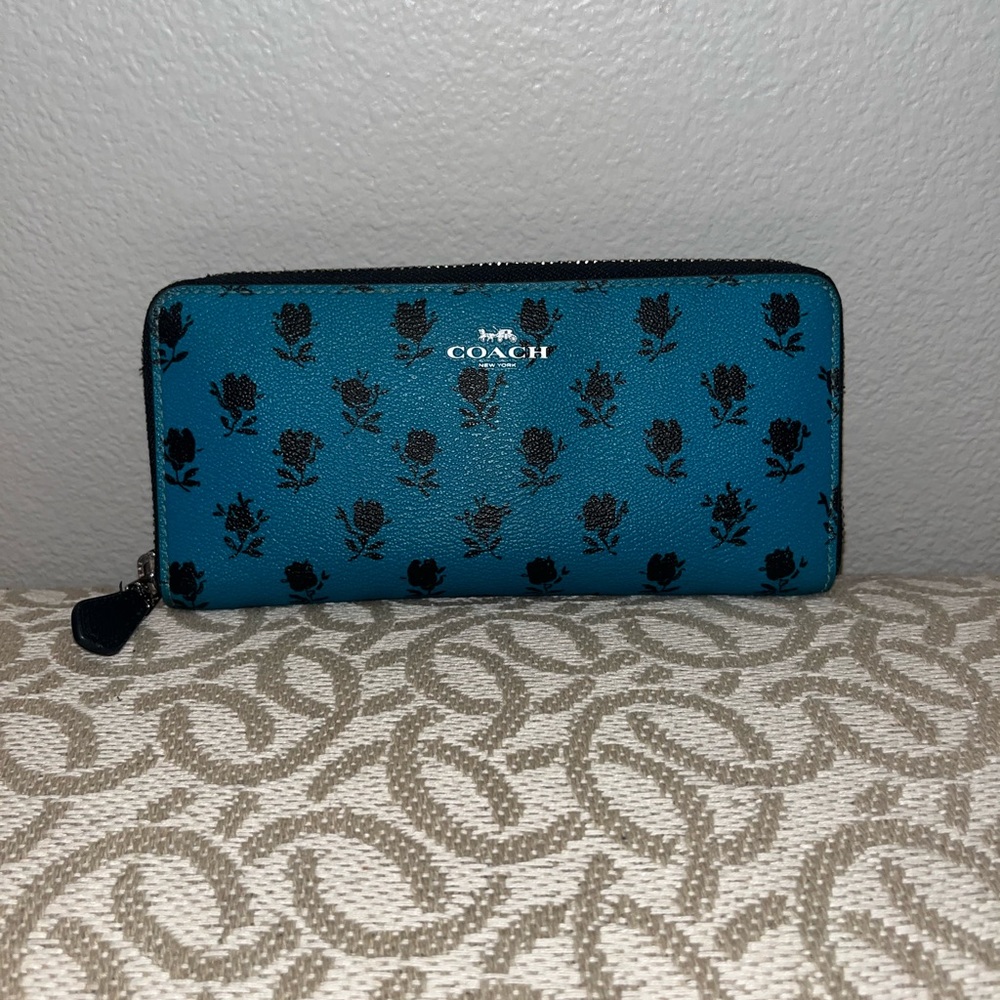 Coach wallet